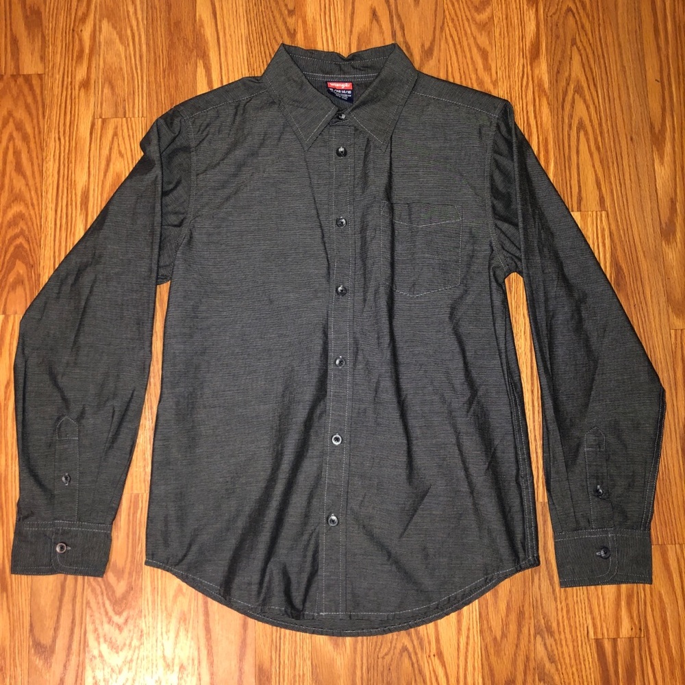 Wrangler button down dress shirt